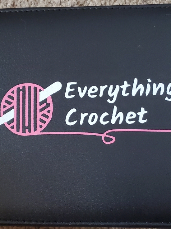 everything crochet Other - Everything Crochet Adjustable Hooks, Lights Up, Counts Stiches & Rows.